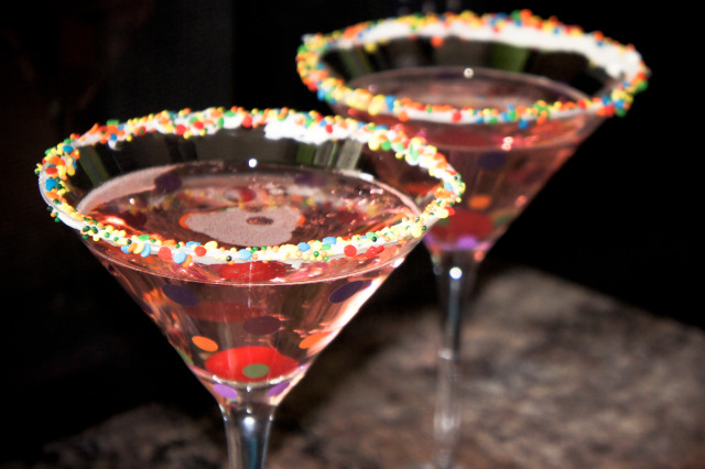 Love the sprinkles and icing on this birthday martini